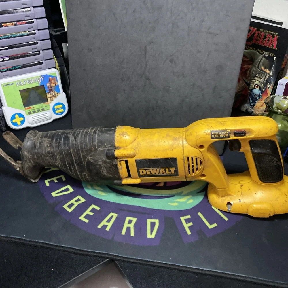 Dewalt DW938 18V Cordless Variable Speed Reciprocating Saw Works Saw Only